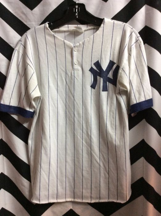 NY YANKEES PIN STRIPED JERSEY SMALL FIT 1