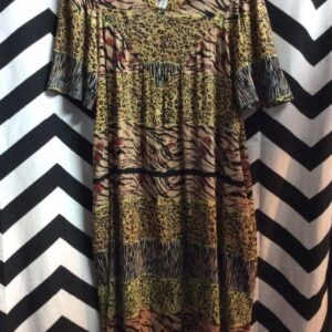 Photo detail:DRESS - HIPPY STYLE - ANIMAL PRINT DESIGN