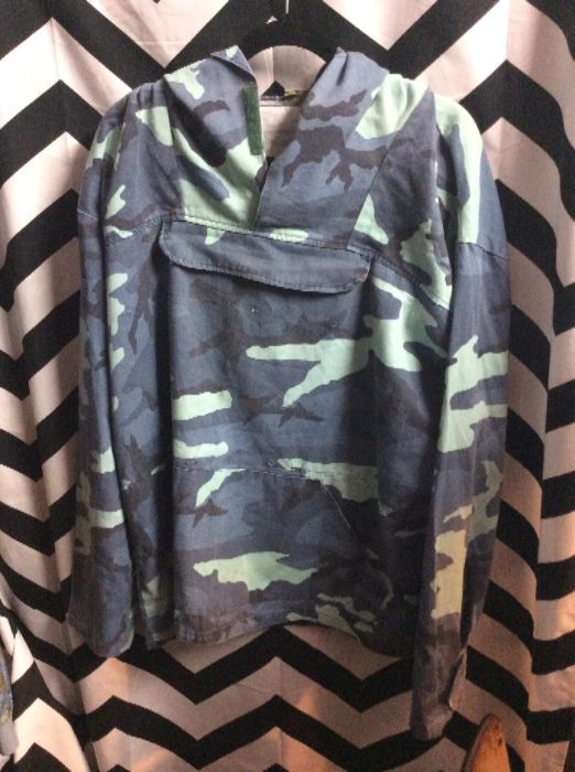 Blue Camo pullover jacket with pouch and hood 1