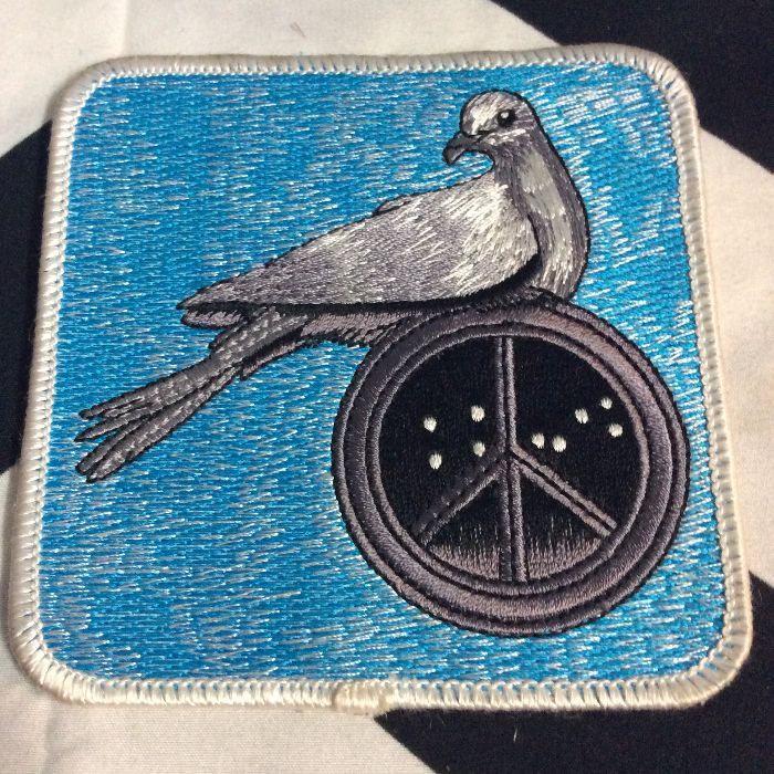 embroidered patch Peace dove BUY3 GET4 diameter 3,2  INCH