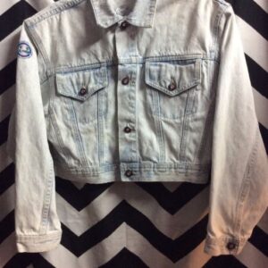 Photo detail:CROPPED LA GEAR DENIM JACKET SEQUIN BACK PATCH