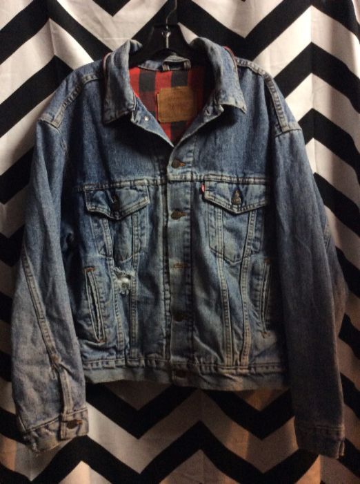 Levis Classic Denim jacket with plaid inner lining 1