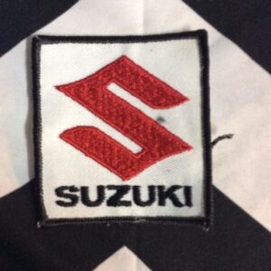 Photo detail:EMBROIDERED PATCH - SUZUKI LOGO - SQUARE SHAPE