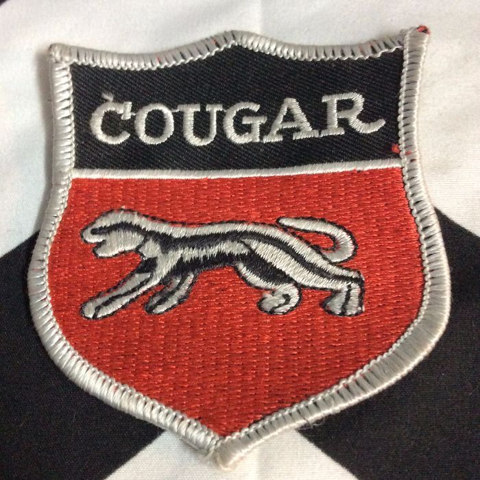 PATCH- COUGAR EMBLEM 1970s *OLD STOCK 1