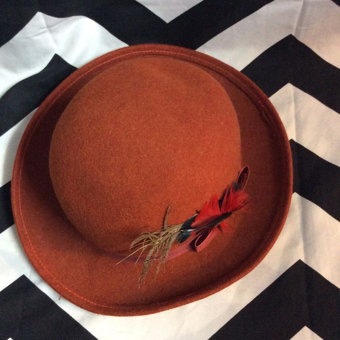 LITTLE WOOL FELT HAT WITH FEATHERS 6