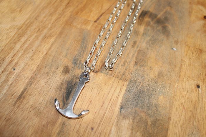 LARGE HEAVY ANCHOR NECKLACE MEDIUM LENGTH MATTE SILVER CHUNKY CHAIN LINK 1