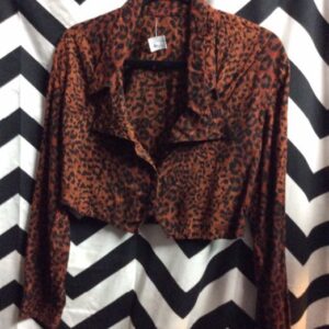 Photo detail:SHIRT - CROPPED - LONG SLEEVE - LEOPARD PRINT DESIGN