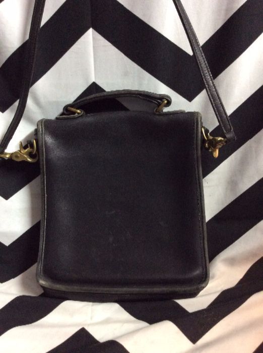 Vintage Coach Bag – Leather – Soft – Shoulder Strap – Square Design ...