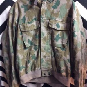 Photo detail:BOMBER JACKET - HOODED - CANVAS FABRIC - CAMO DESIGN - MILITARY