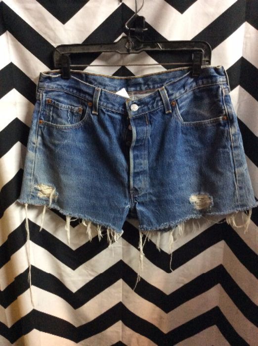 SHORTS LEVIS CUT OFFS 1