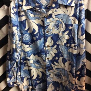 Photo detail:HAWAIIAN SHIRT - CHEST POCKET - TROPICAL FLORAL PRINT DESIGN