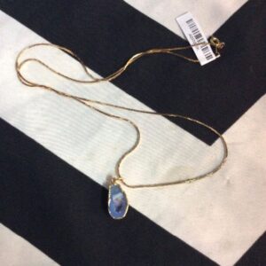 Photo detail:NECKLACE - TEAR DROP SHAPED - DRUZY CRYSTAL - GOLD LOOKING SETTING - BRASS SNAKE CHAIN