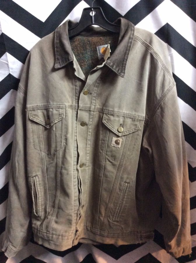 Faded grey carhartt jacket with plaid inner lining and corduroy collar 2