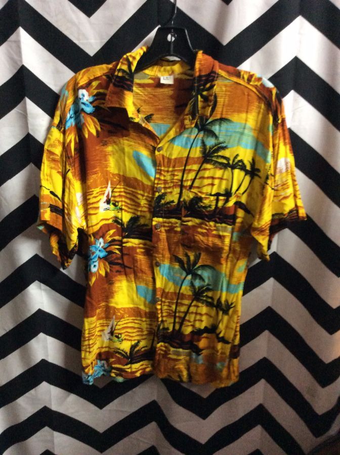 Hawaiian Shirt – Palm Tree & Sunset Design | Boardwalk Vintage