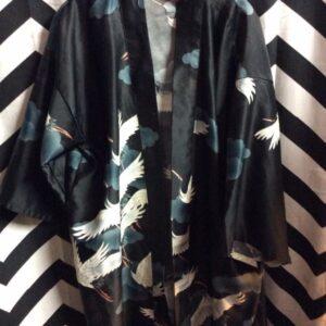 Photo detail:VINTAGE KIMONO - MID LENGTH - FLYING CRANES PRINT DESIGN