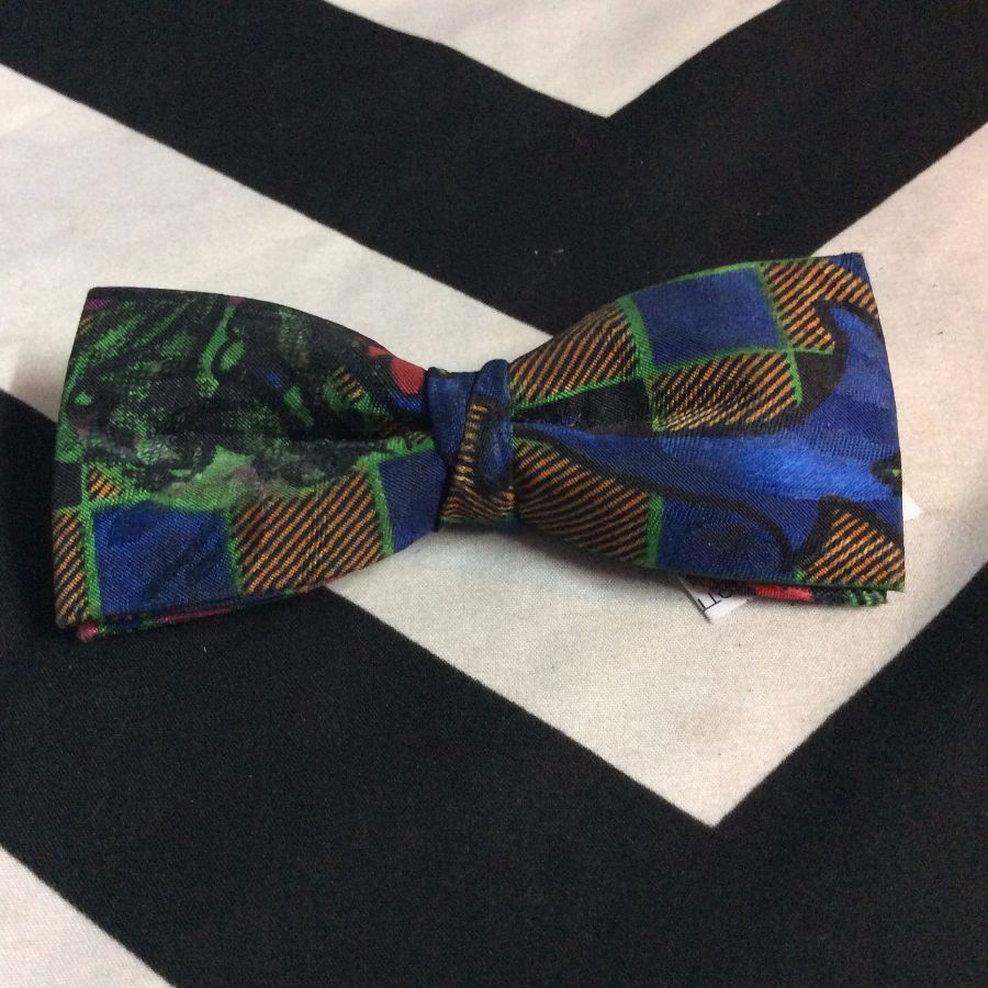 ASSORTED CLIP ON PRINTED BOW TIES 1