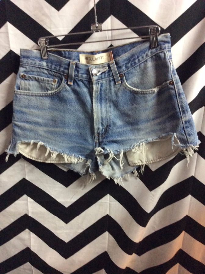 PERFECT LEVIS 505 CUT OFF SHORTS MEDIUM WASH 1