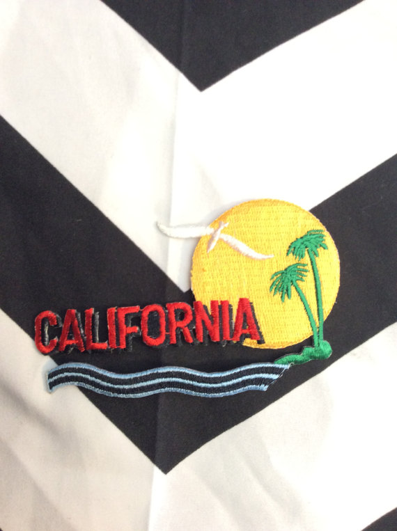 product details: VINTAGE EMBROIDERED PATCH - CALIFORNIA - SUN/SURF/SEA GULL/PALM DESIGN W/LETTERING photo
