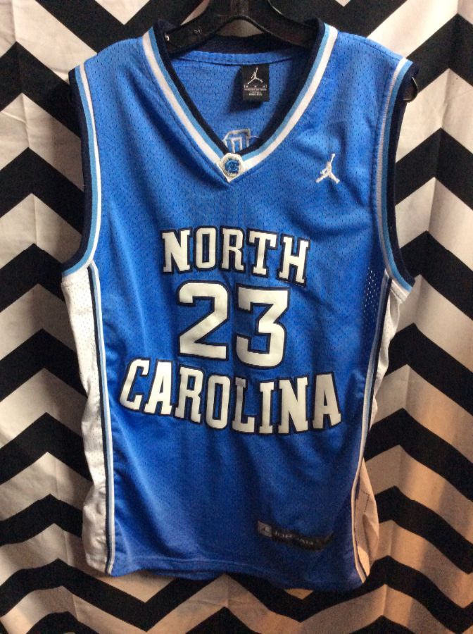 THrowback NCAA North Carolina Tar Heels jersey #23 Jordan as-is 1