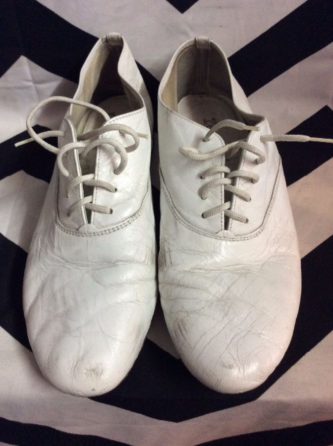 product details: LEATHER OXFORD LACE UP SHOES photo