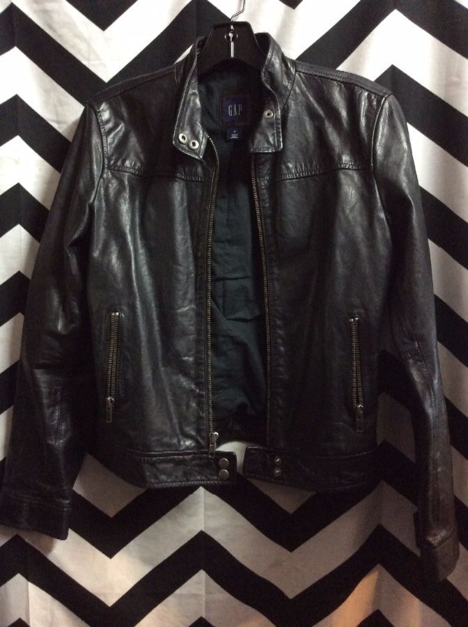 gap black jacket
