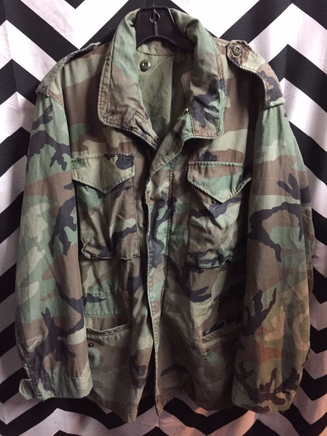 THICK CAMO JACKET WITH HIDEAWAY HOOD 1