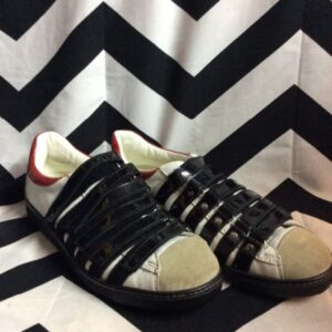 Photo detail:DSQUARED PATENT LEATHER VELCRO STRAP SHOES