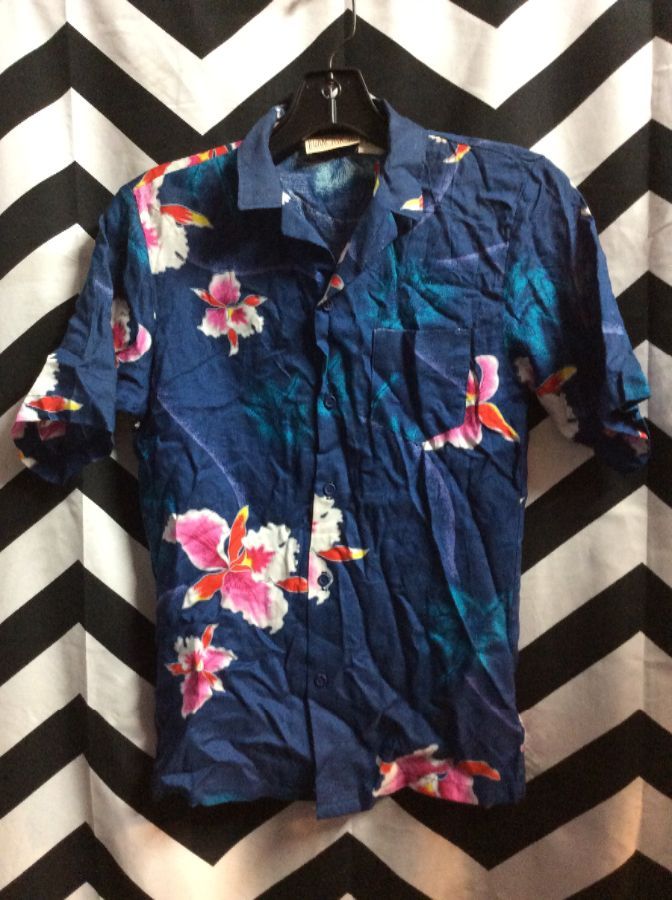90s unisex oversized Hawaii shirt   Vintage floral pastel shirt  Tree beach pattern shirt  Coconut tree print shirt  Size extra large