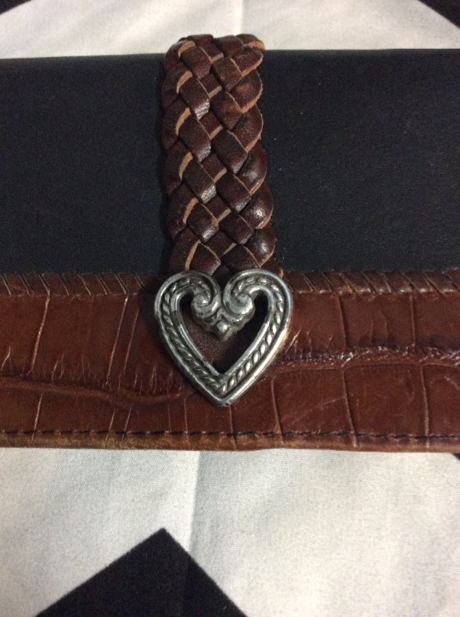 Heart In Louisiana v01 - Leather Wallet - Unique Gifts Store