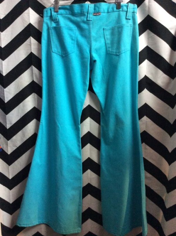 3 Snap Buttons | Boardwalk Vintage