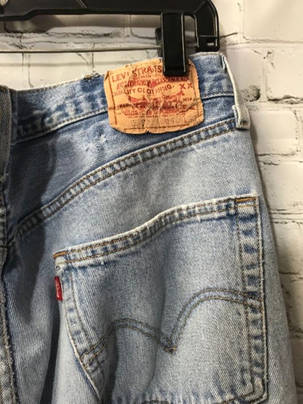 mens ripped levis