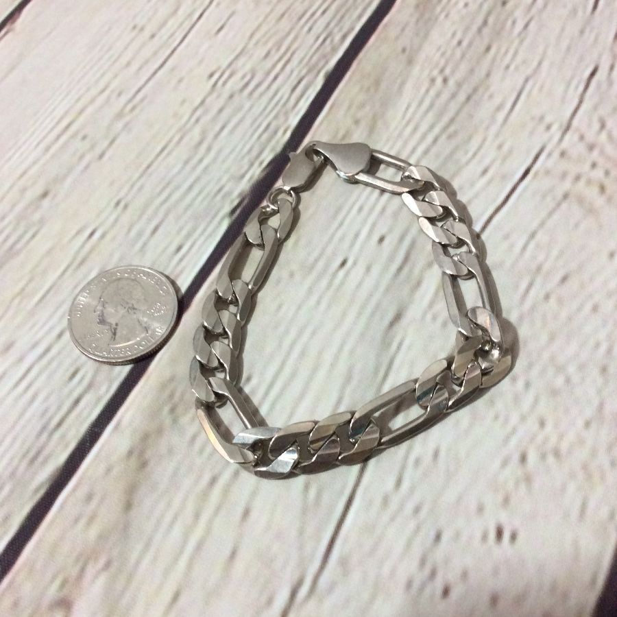 Chain Link Bracelet With Coin or Monogram