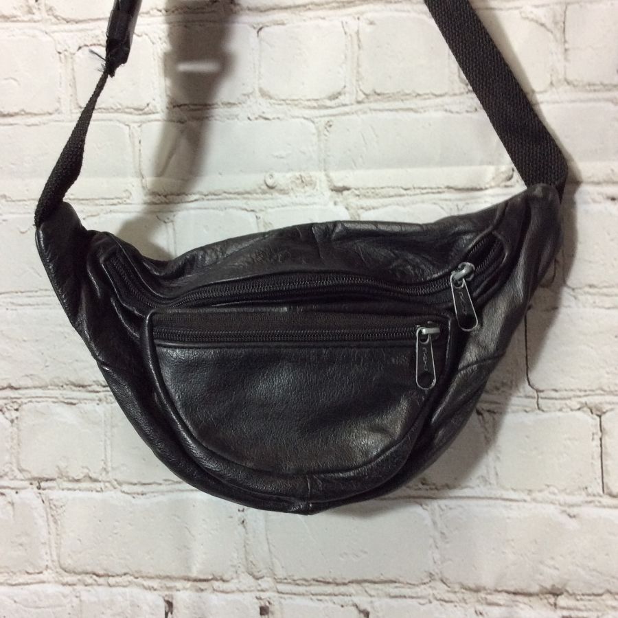 Fanny Pack Classic Black Leather Waist Bag | Boardwalk Vintage