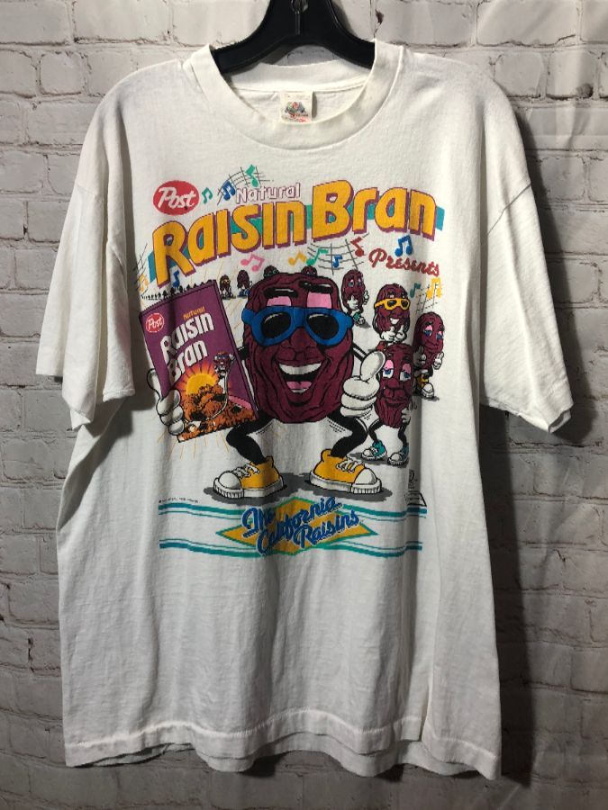 T-shirt Raisin Bran W/ California Raisins | Boardwalk Vintage
