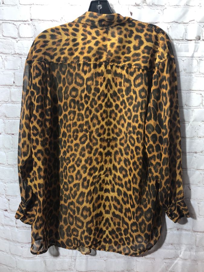 Guess leopard 2024 print shirt