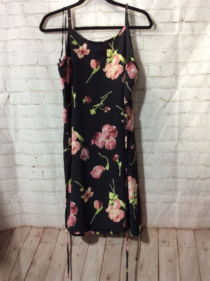 1990’s Floral Dress W/ Spaghetti Straps | Boardwalk Vintage