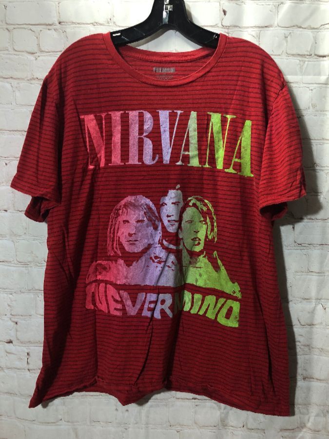 T-shirt Nirvana – Nevermind W/ American Flag | Boardwalk Vintage