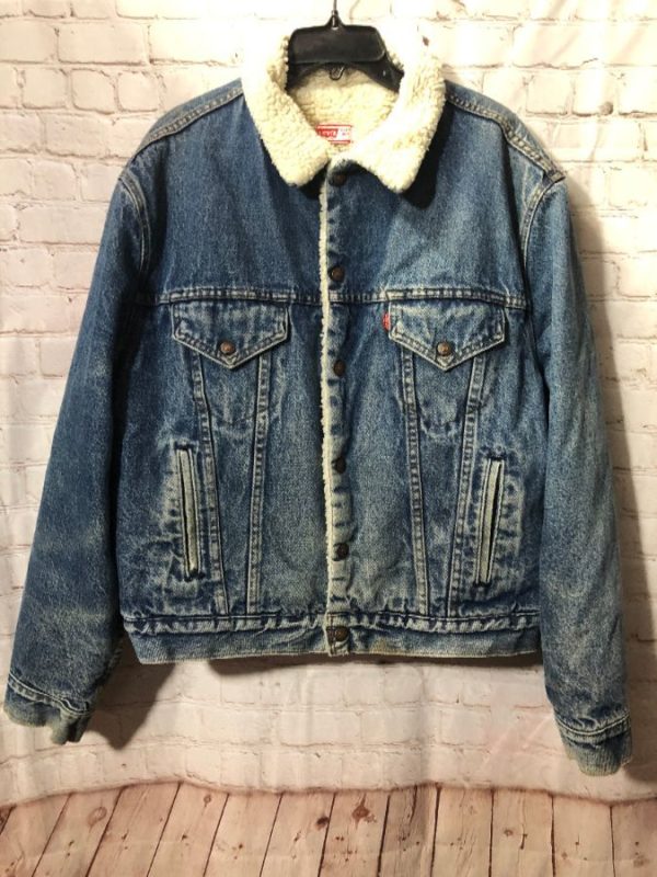 levi's dark wash denim jacket