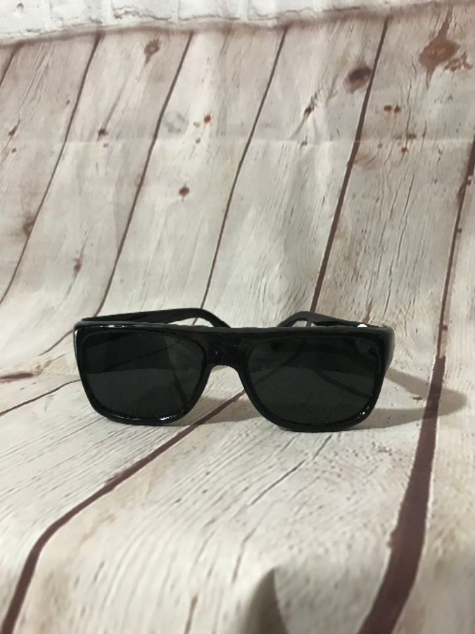 Sunglasses Japanese Classic W/ Square Shape | Boardwalk Vintage