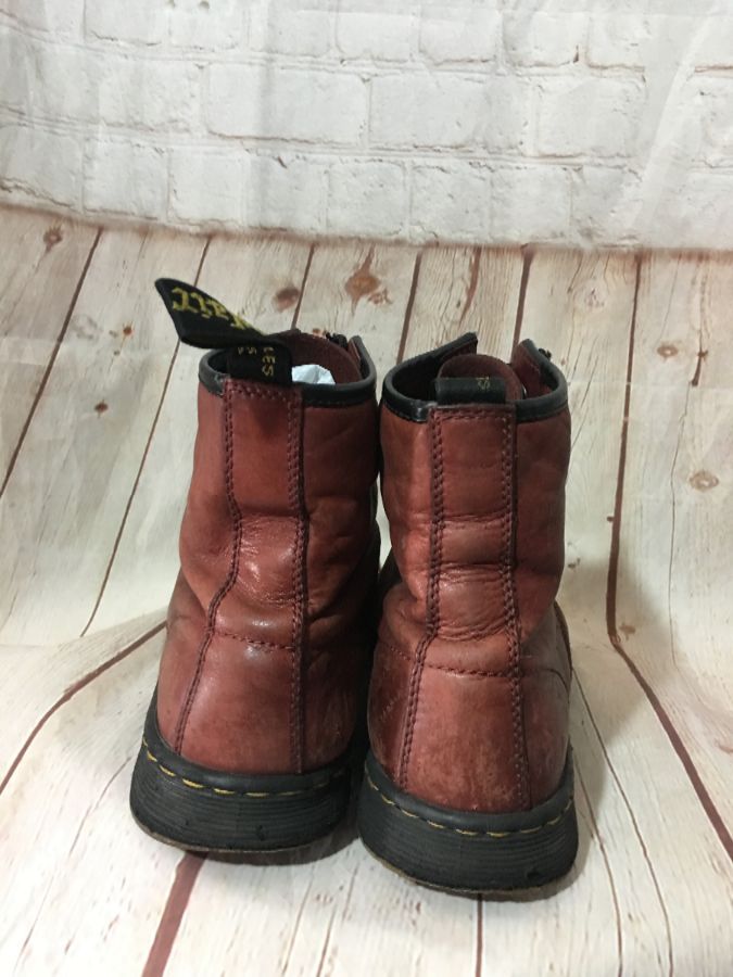 Soft Leather Doc Marten Lace-up Combat Boots | Boardwalk Vintage
