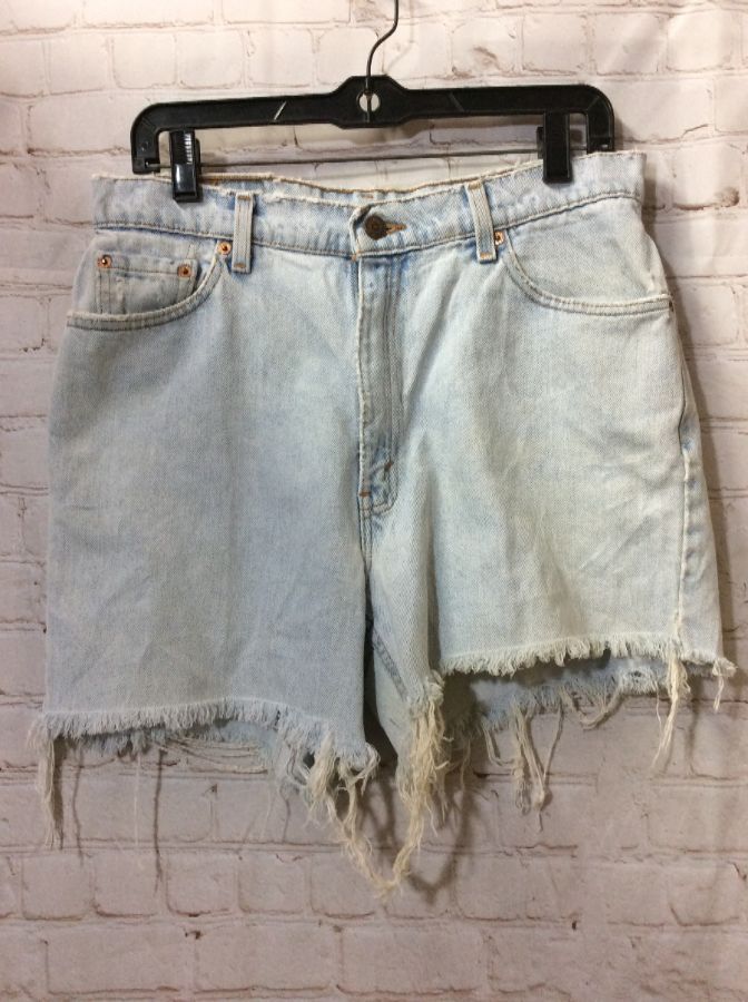 Levis 512 Cut-off Shorts Bleach Washed | Boardwalk Vintage