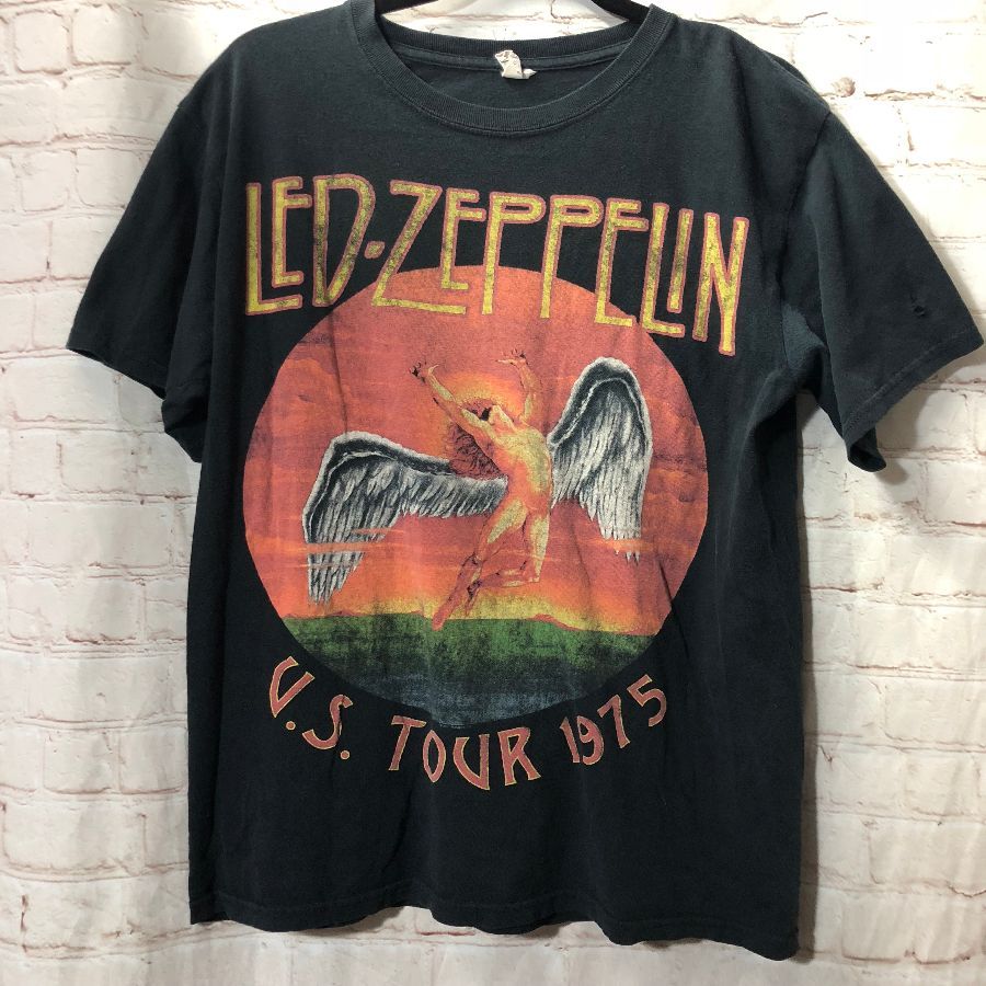 Led Zeppelin Band V.s. Tour 1975 T-shirt | Boardwalk Vintage