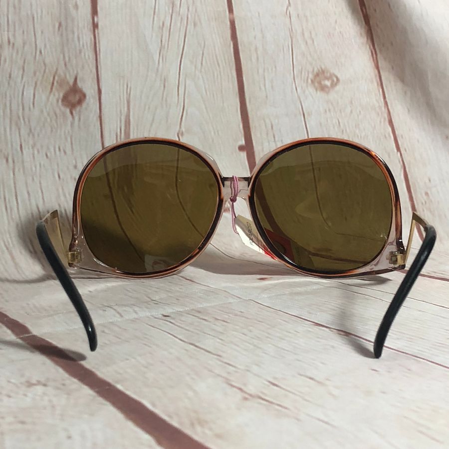 Sunglasses Upside Down Round Plastic | Boardwalk Vintage
