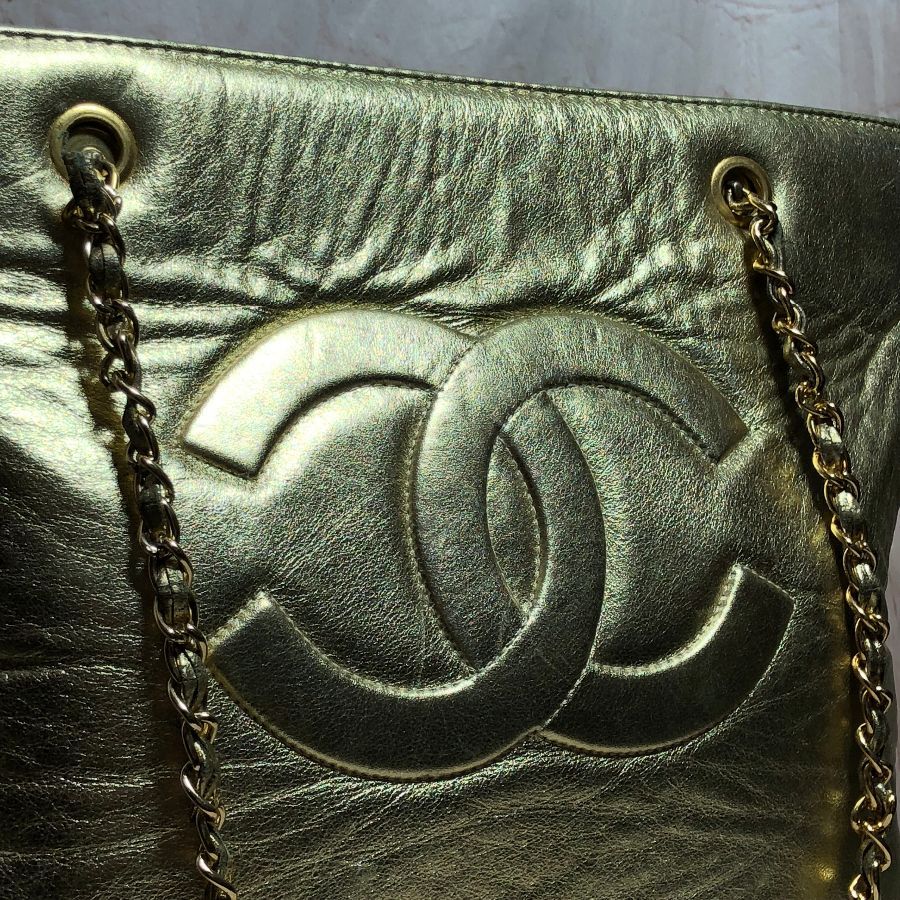 1980s Vintage Gold Lamb Leather Chanel Handbag With Double Chain