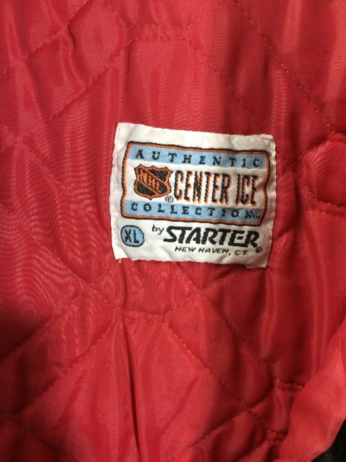 Vintage STARTER CENTER ICE COLLECTION CHICAGO BLACKHAWKS Satin Jacket Size M