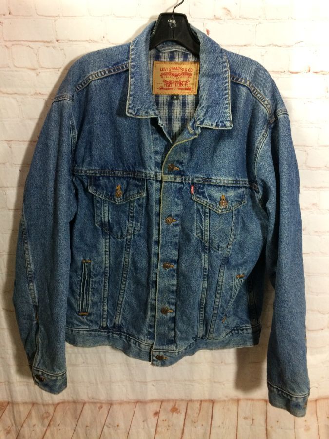 Thick Levis Denim Jacket W/ Plaid Inner Lining | Boardwalk Vintage