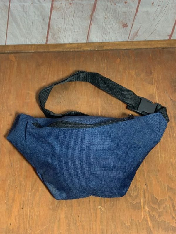 product details: NYLON FANNY PACK W/ BUCKLE CLOSURE photo