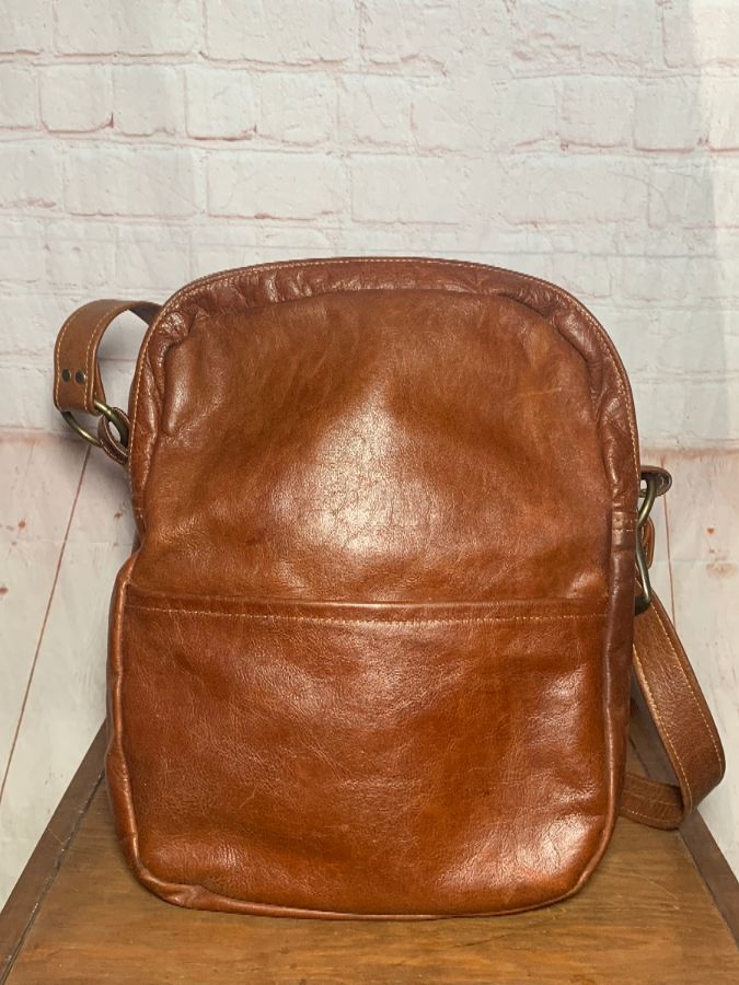 Retro Leather Crossbody Messenger Bag W/ Multiple Compartments ...
