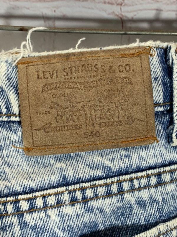 acid wash levis