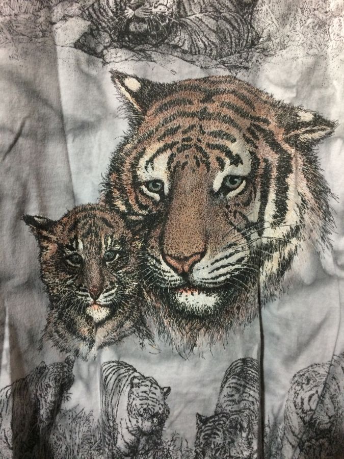 Tie Dye Tiger Scene Graphic T-shirt | Boardwalk Vintage